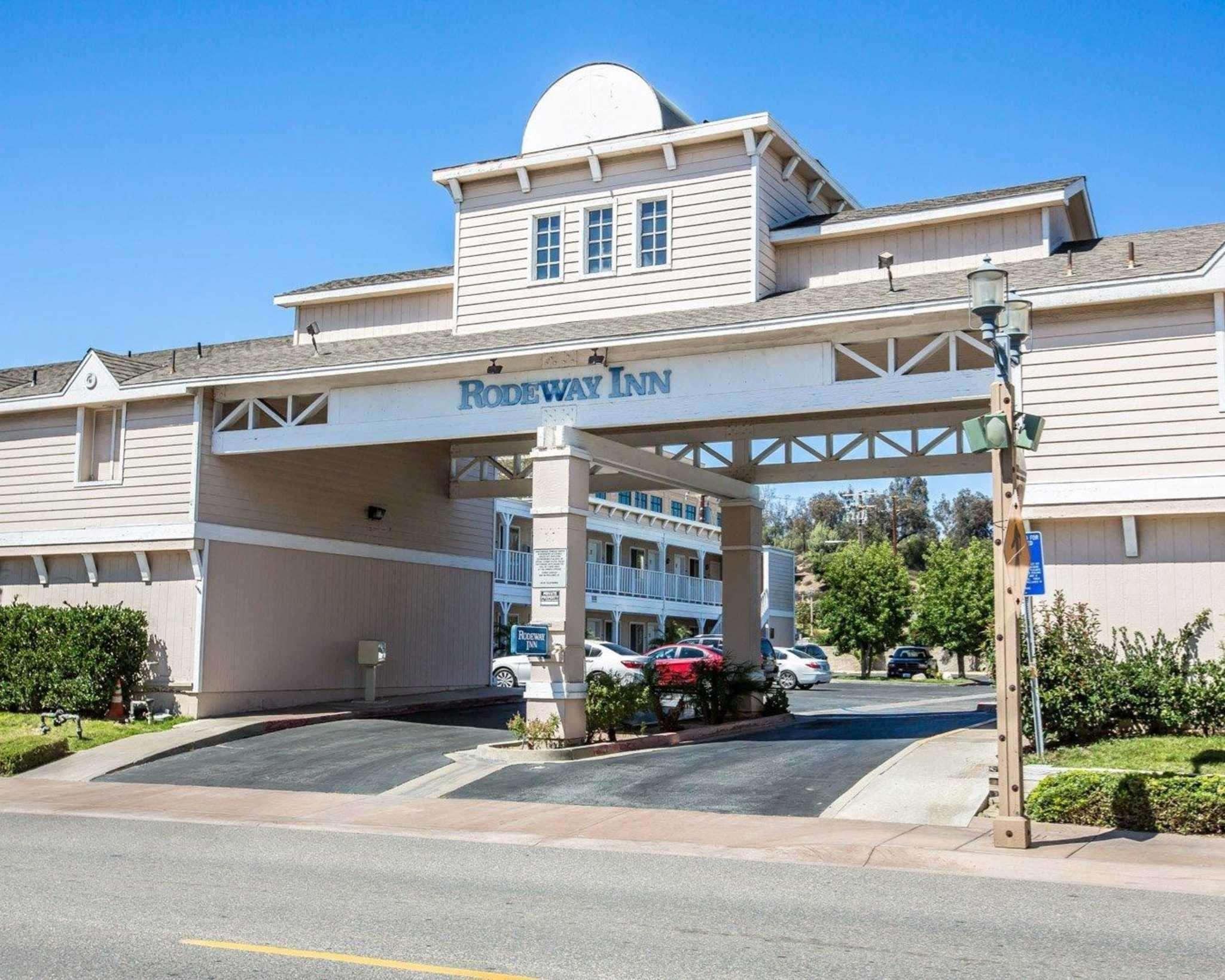 Rodeway Inn Old Town Temecula Exterior photo