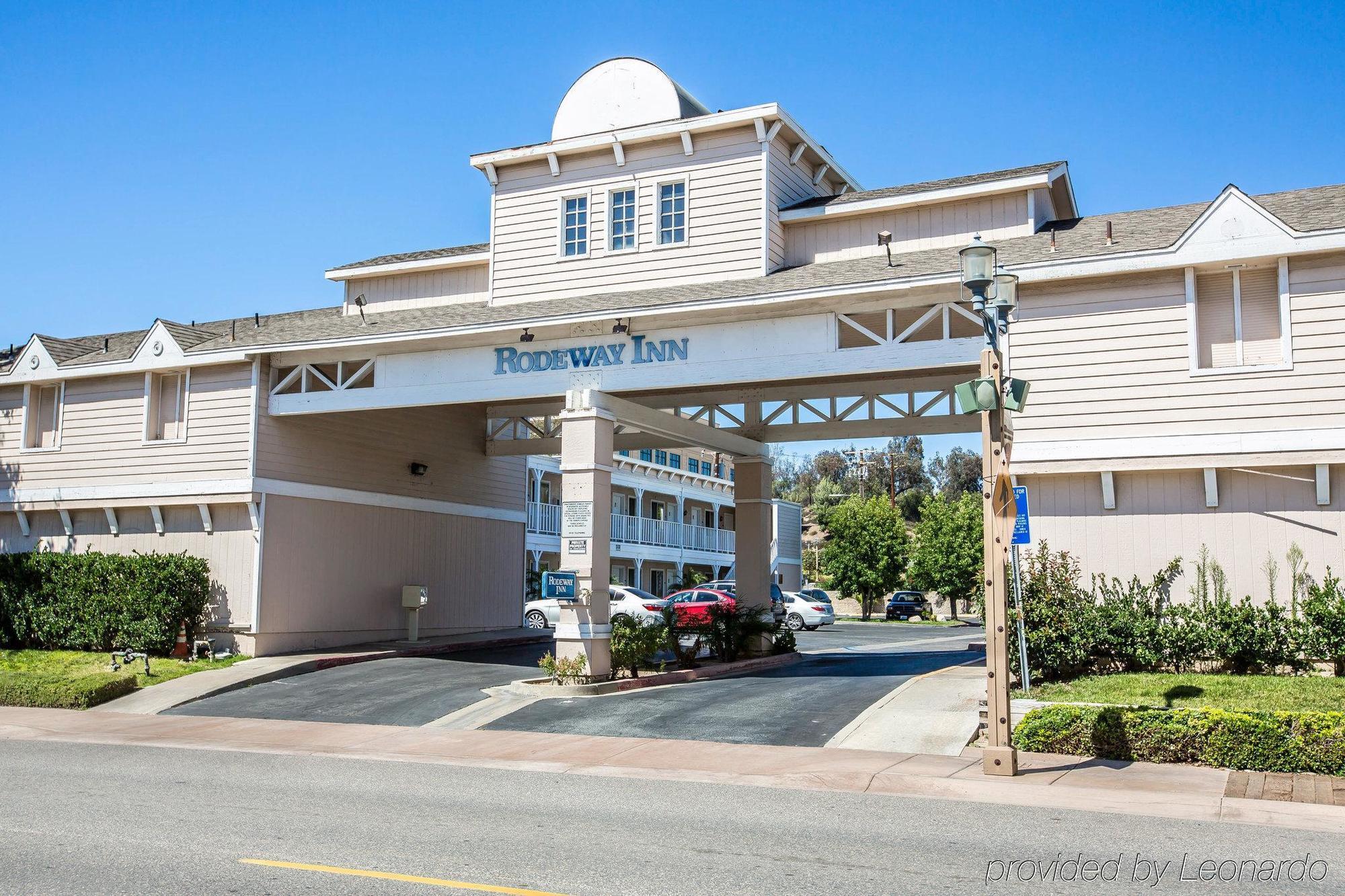 Rodeway Inn Old Town Temecula Exterior photo